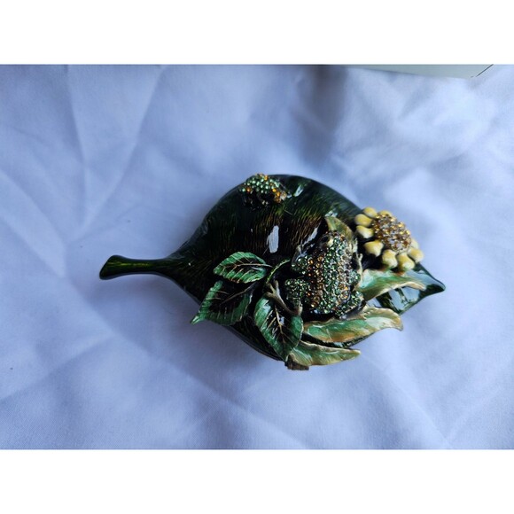Frogs Crystal Encrusted Trinket Ring Pill Box Enamel  Cracker Barrel - Picture 1 of 5